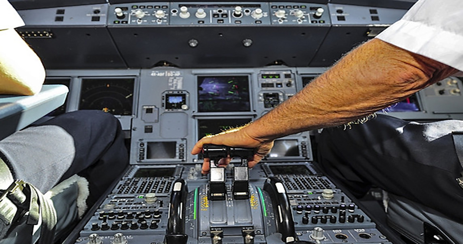 غلبه بر چالش ها در آموزش خلبانی | آموزشگاه هوانوردی پارسیس