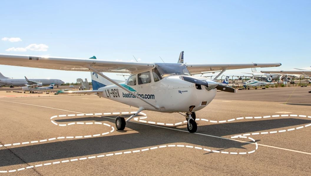 چک قبل از پرواز Cessna 172: بررسی اطراف هواپیما