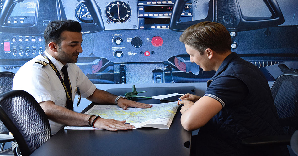 چگونه می‌توانید توانایی‌های استدلال منطقی خود را به عنوان یک حرفه‌ای در هوانوردی بهبود بخشید.