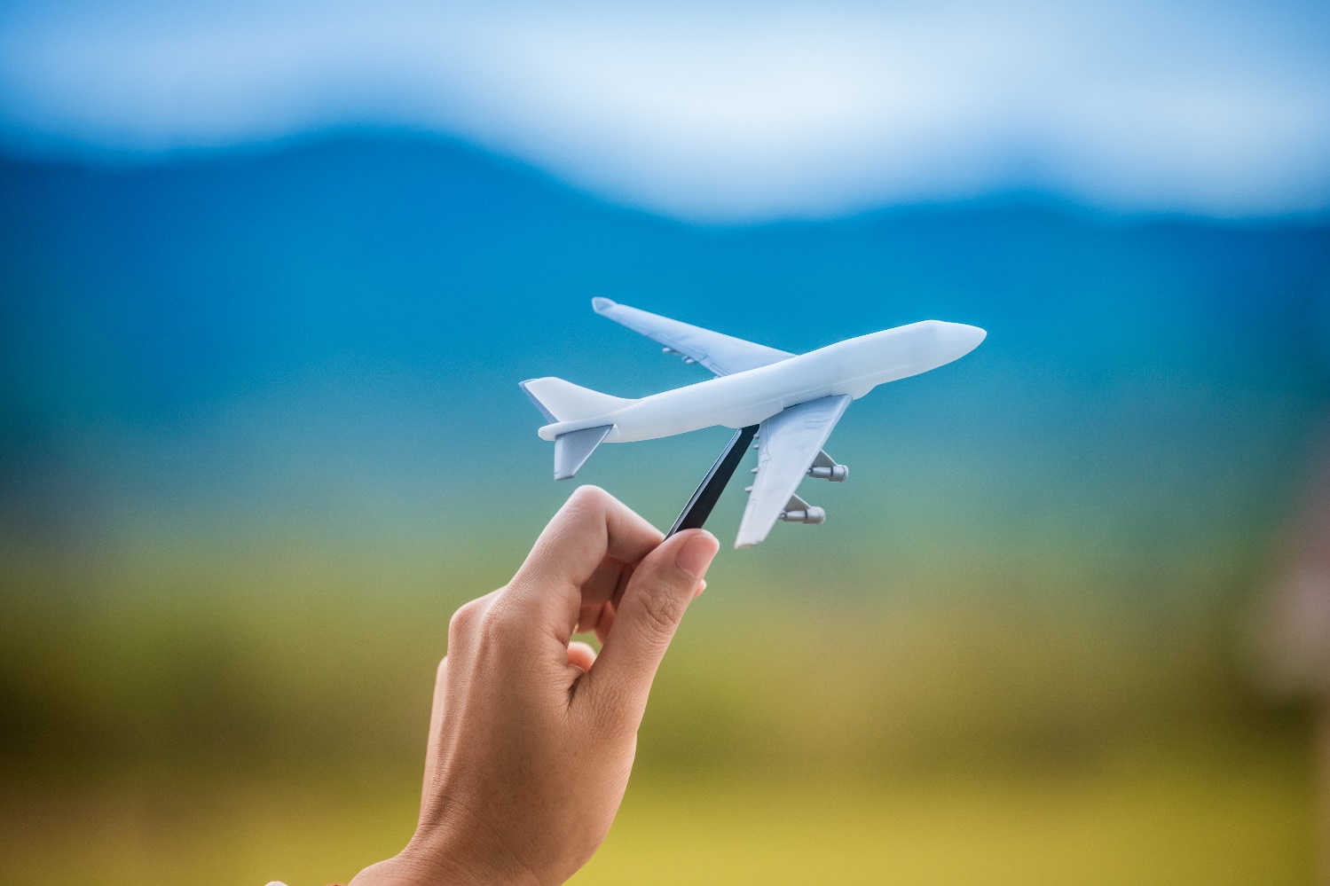 چگونه می توانید چندین موقعیت موقت و قراردادی در صنعت هواپیمایی را مدیریت کنید